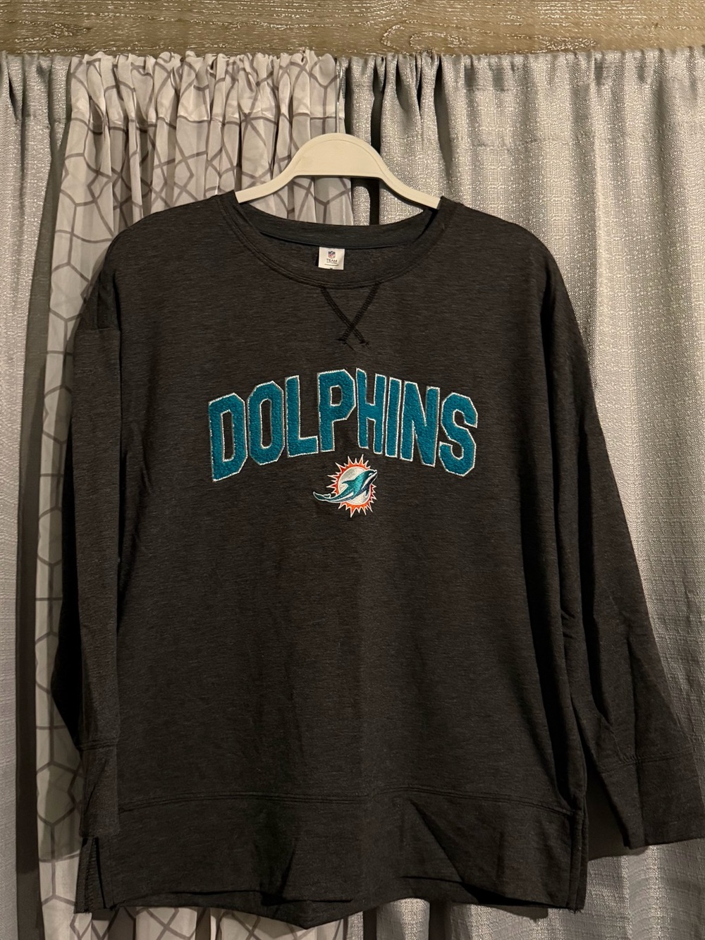 Miami Dolphins Charcoal Crewneck Sweatshirt - Team Logo Pullover